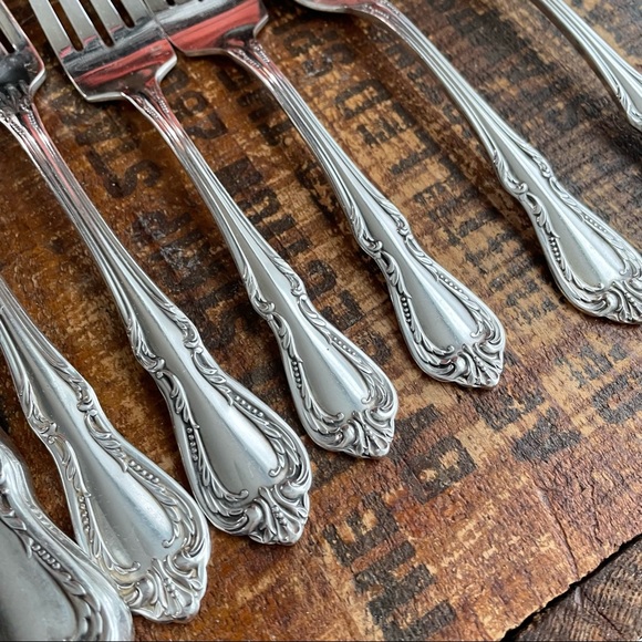 Oneida Chalice Harmony 1958 SP Silverware 2 place settings Flatware